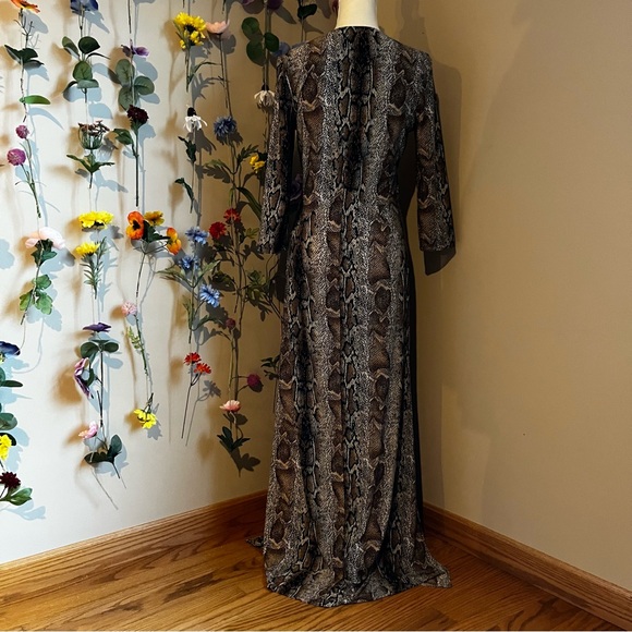 Snake Print Double Slit - Picture 4 of 6